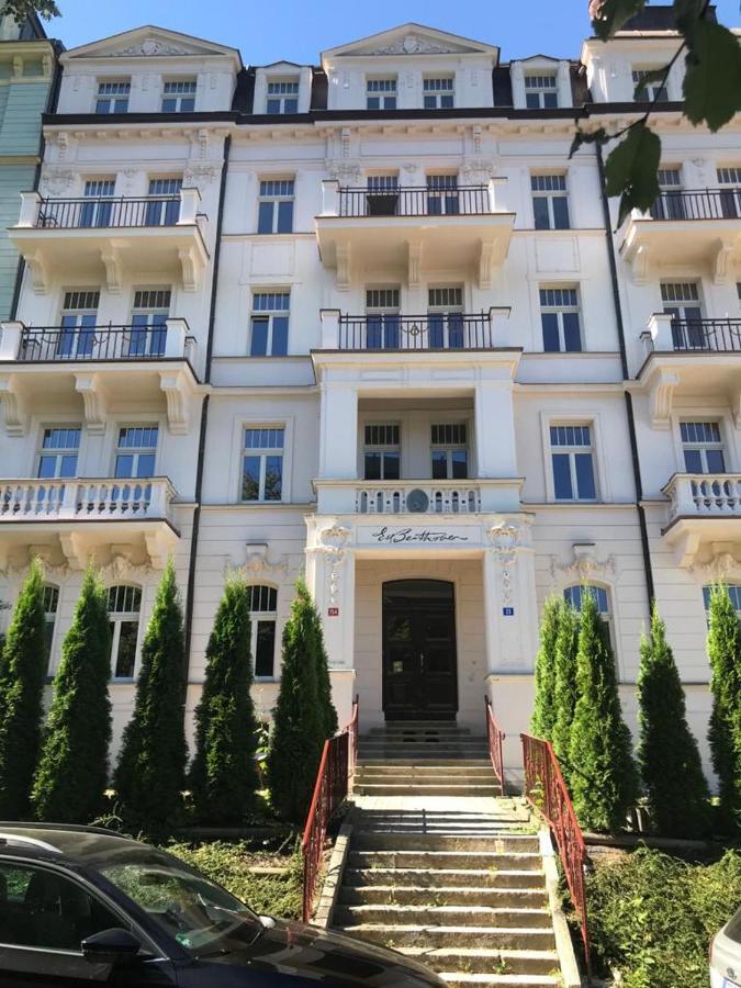 Апартаменты Rezidence Beethoven Карловы Вары Экстерьер фото