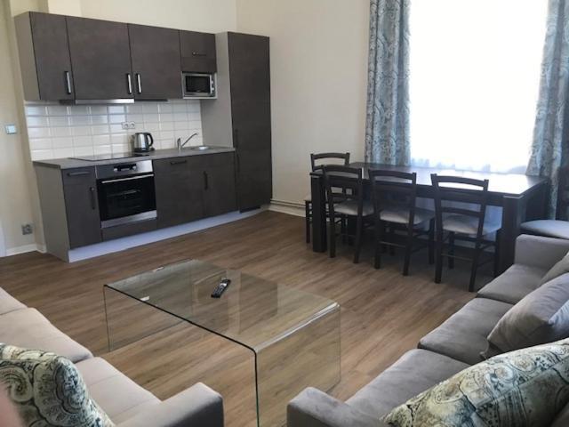 Апартаменты Rezidence Beethoven Карловы Вары Экстерьер фото